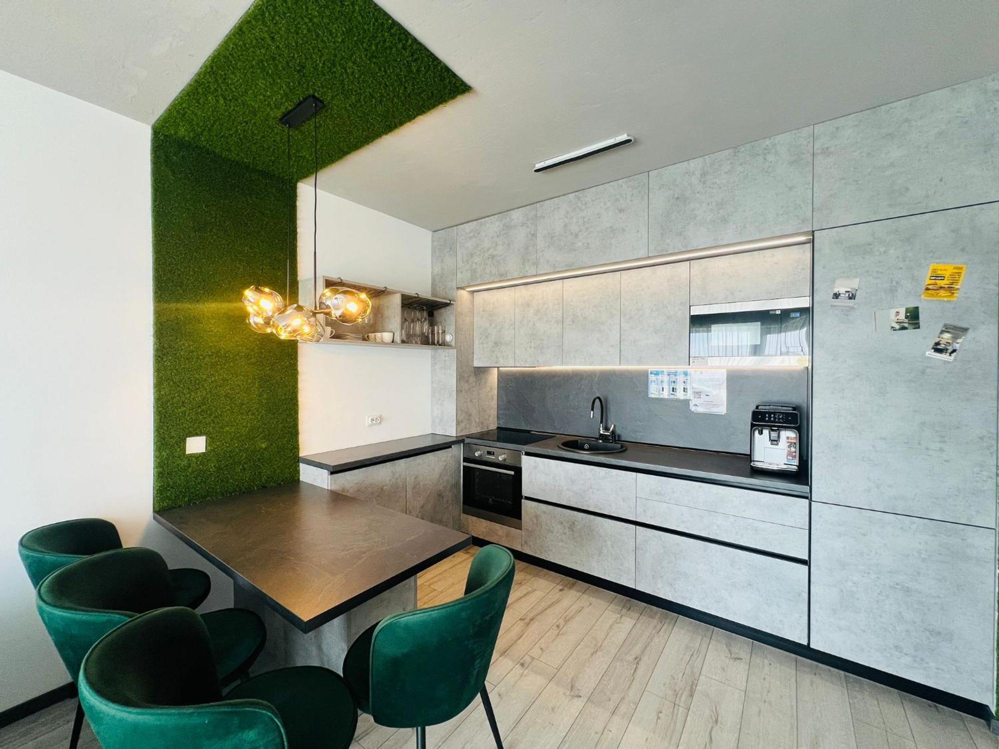 The Silver Grove Oradea Ngoại thất bức ảnh