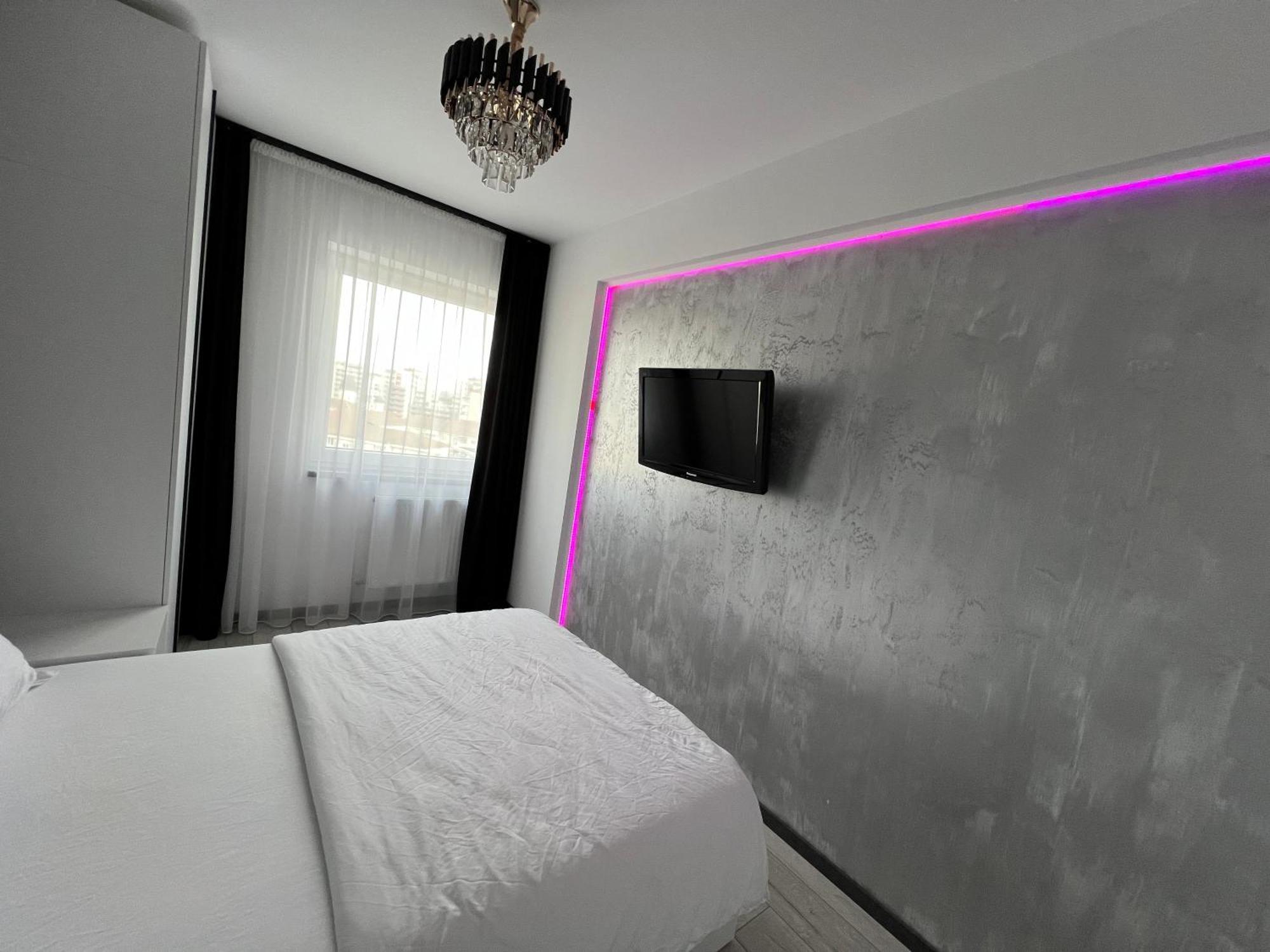 The Silver Grove Oradea Ngoại thất bức ảnh