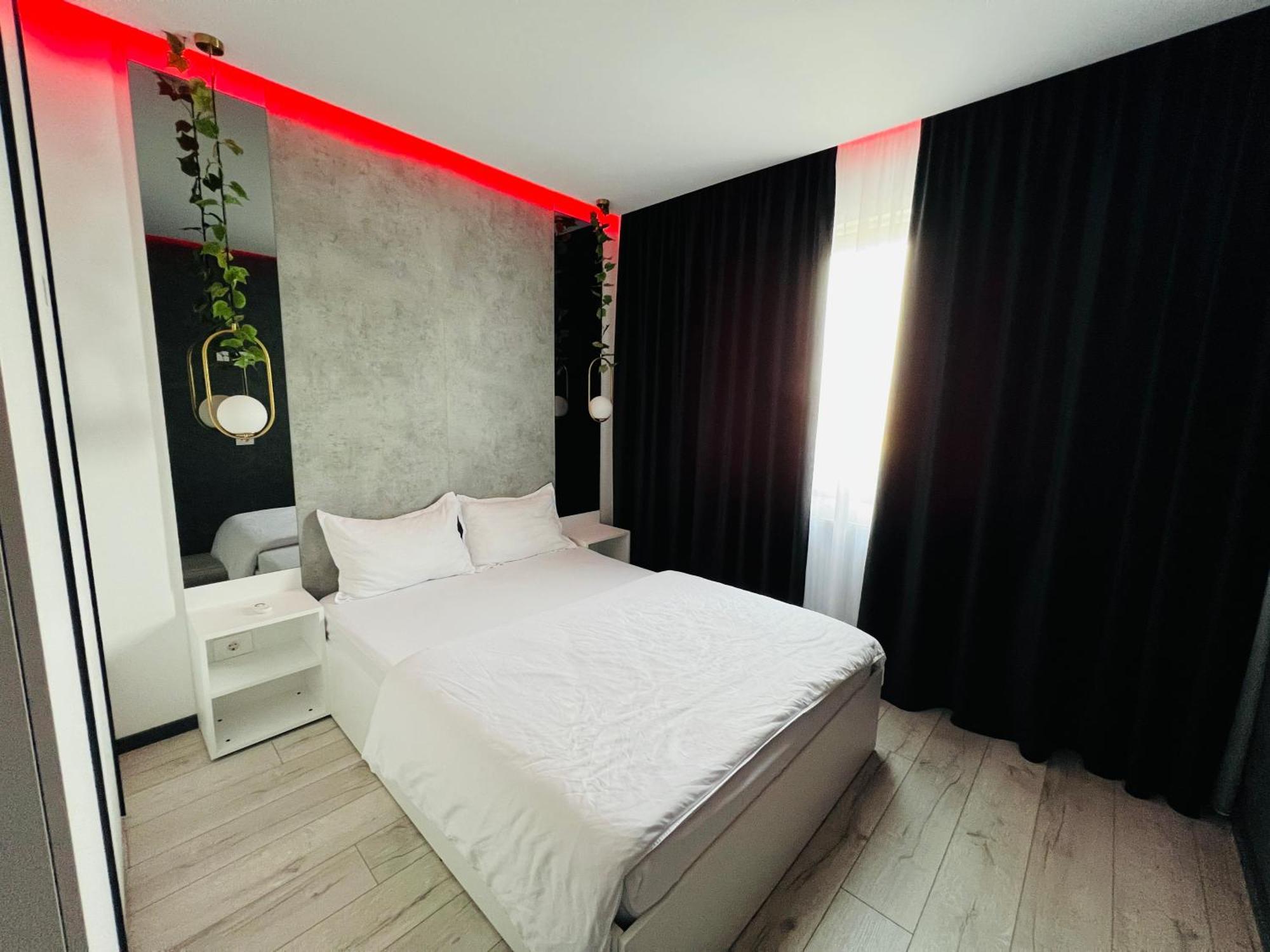 The Silver Grove Oradea Ngoại thất bức ảnh