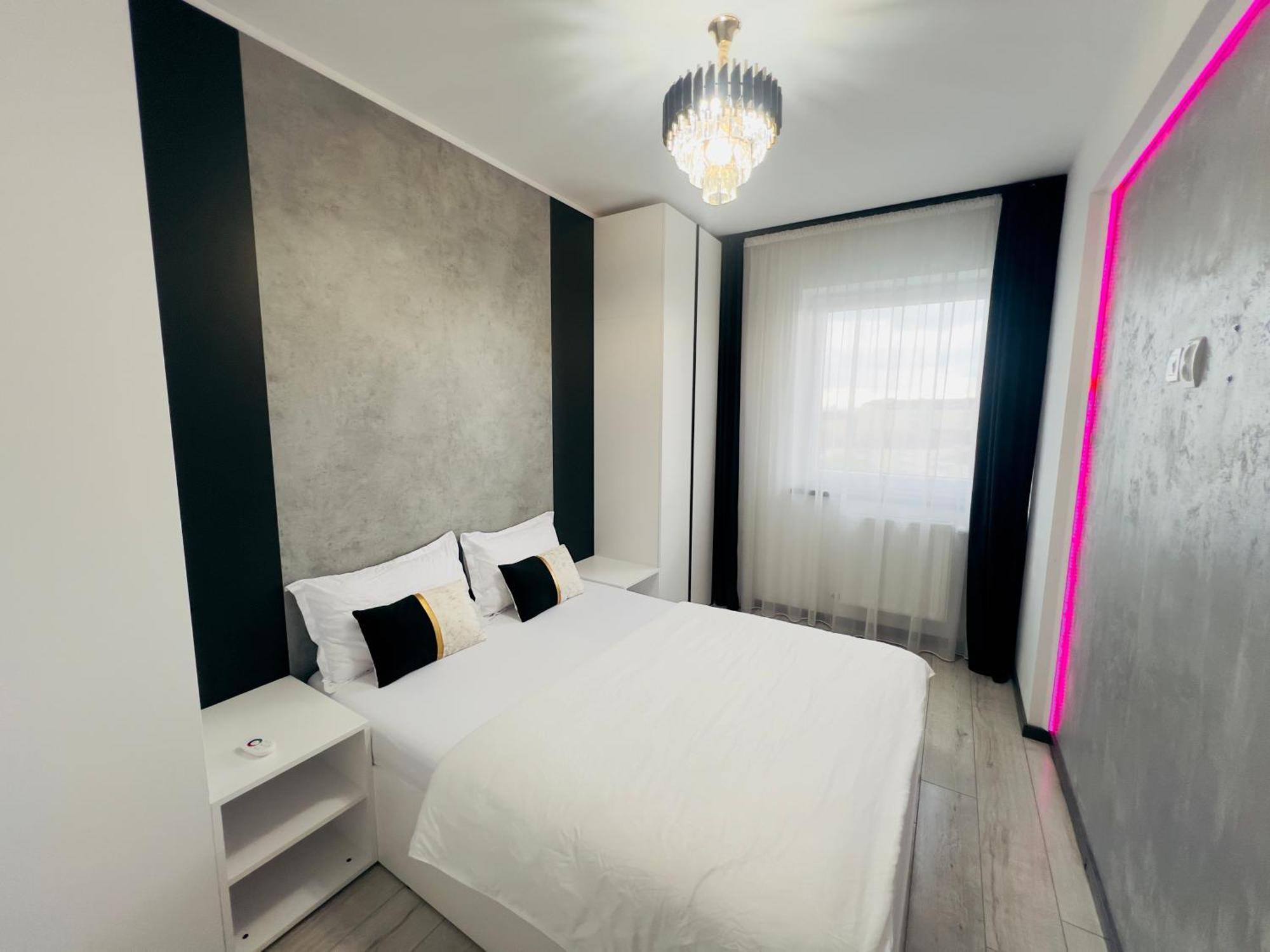 The Silver Grove Oradea Ngoại thất bức ảnh